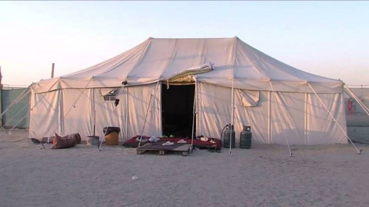 La vie sous la tente 5 étoiles dans le désert koweïtien
