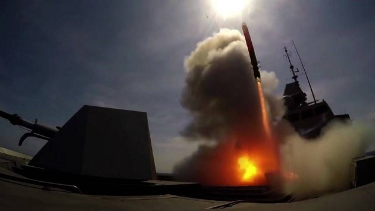 Lancement d'un missile MdCN