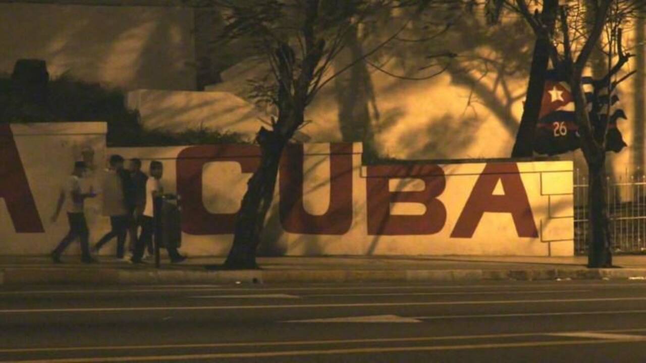 Les Cubains rendent hommage à Fidel Castro