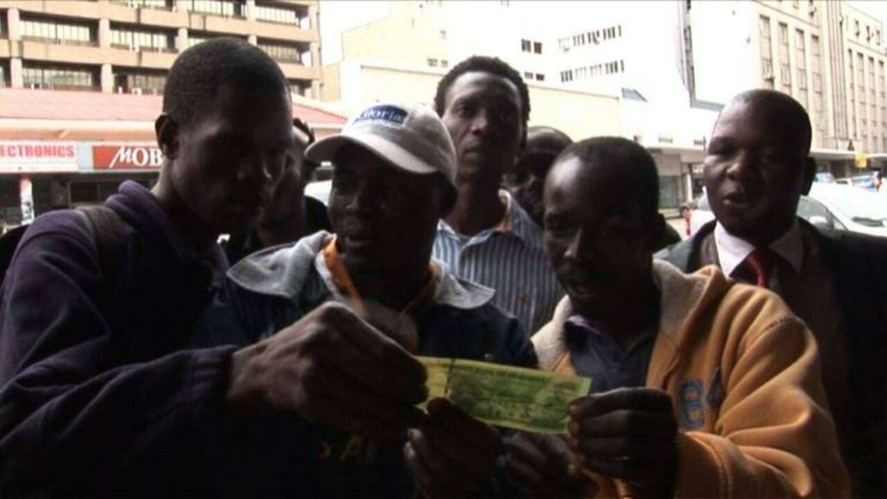 Malgré les critiques, le Zimbabwe lance sa nouvelle monnaie