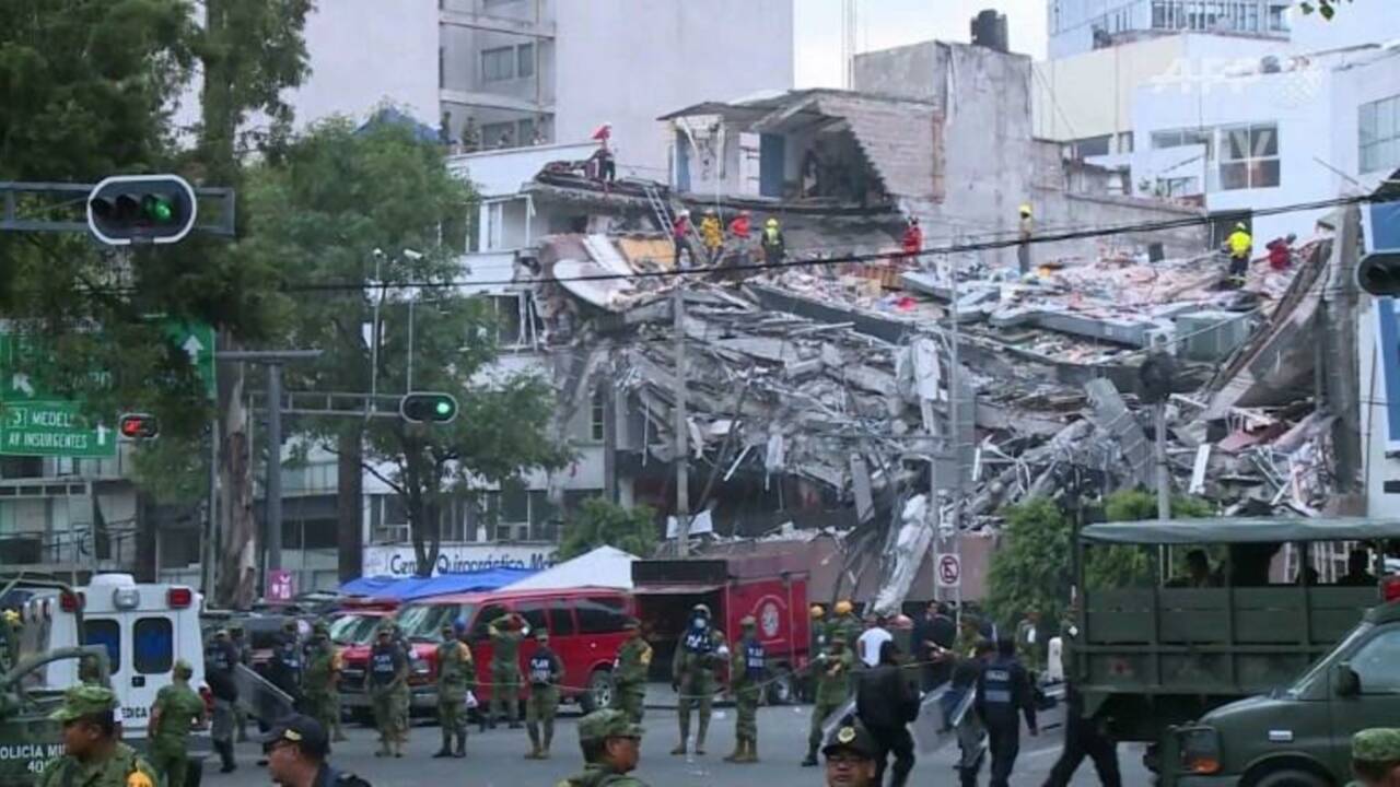 Mexico: après le séisme, la recherche effrénée des survivants