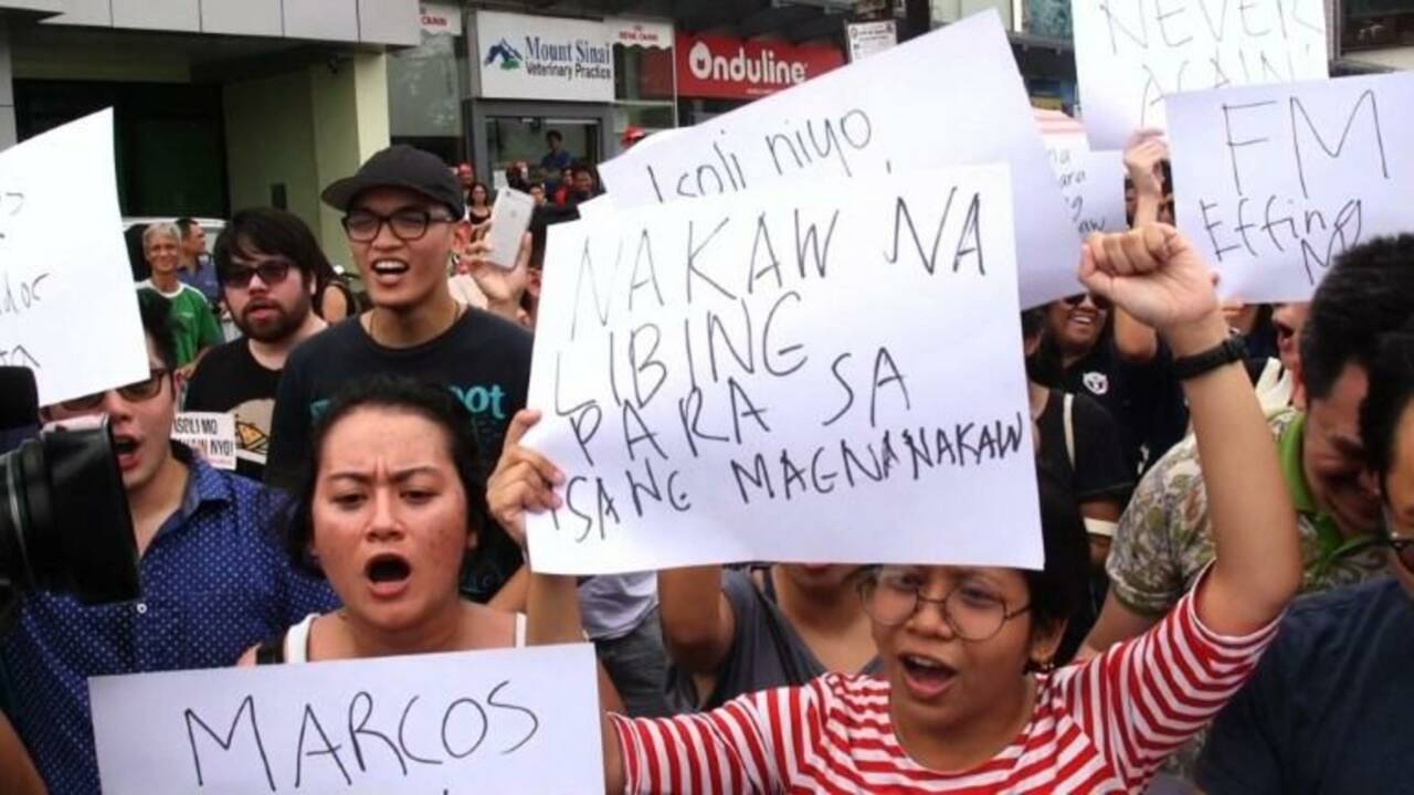 Philippines: enterrement controversé de l'ex-dictateur Marcos