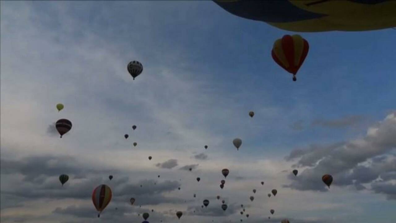Premier envol en masse de montgolfières en Lorraine