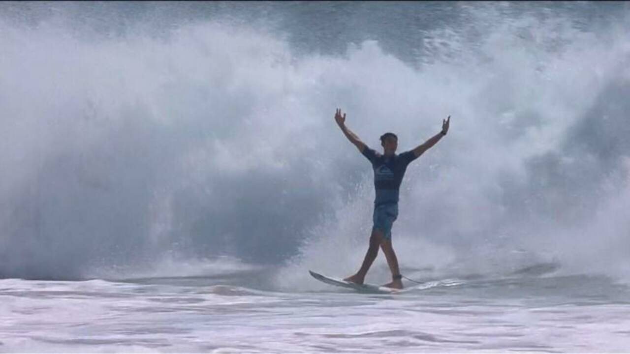 VIDÉO - Surf : l'exploit rarissime d'un jeune Américain sur la Gold Coast australienne
