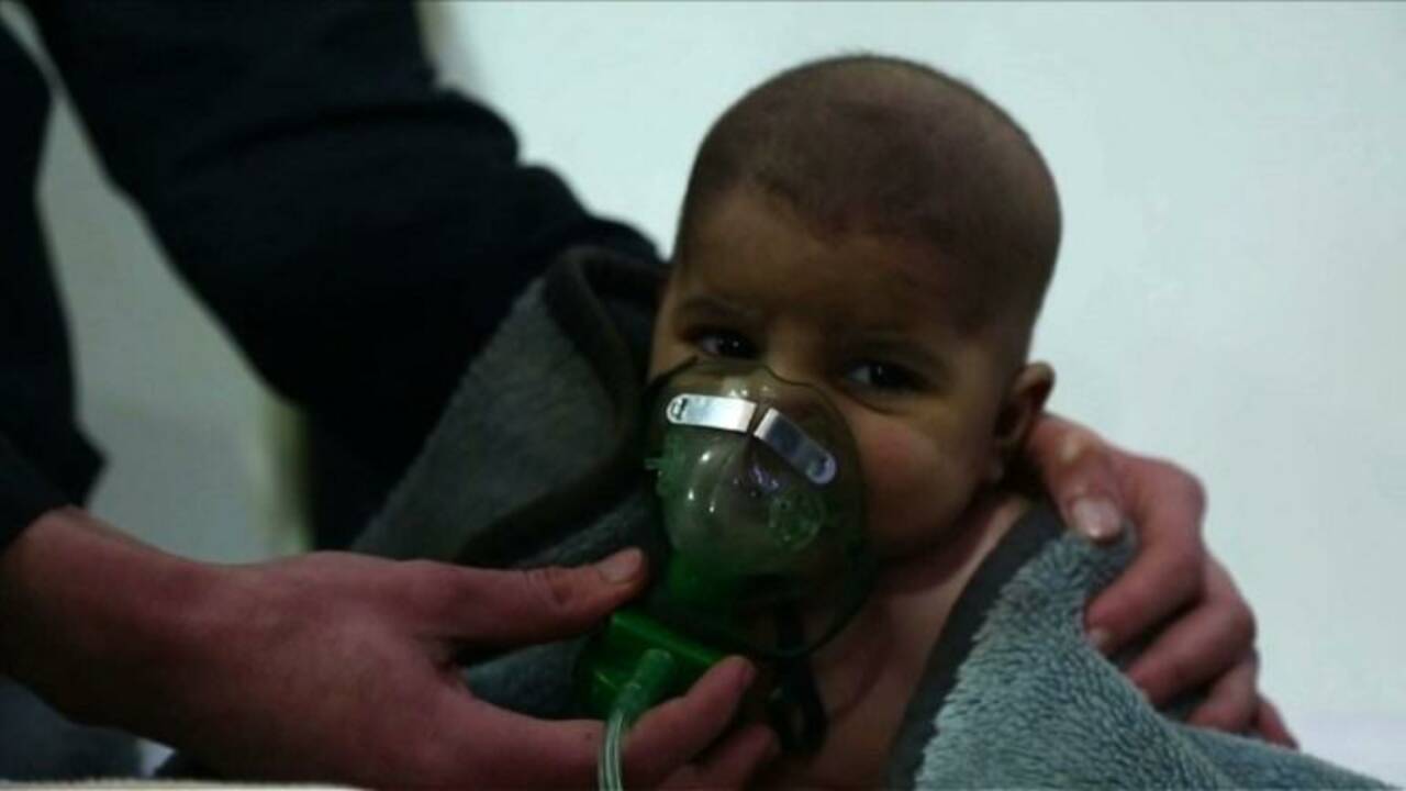 Syrie/Ghouta: 14 cas de suffocation, dont un enfant mort (OSDH)