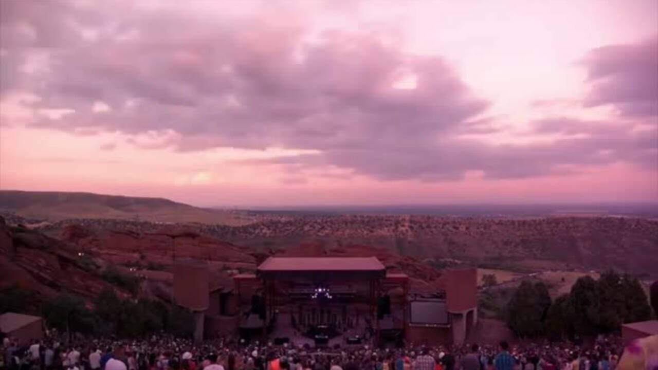 VIDÉO - Un concert sous les étoiles à Red Rocks, dans le Colorado