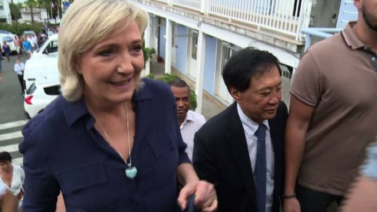 Victoire de Fillon: réaction de Marine Le Pen à la Réunion