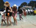 Thaïlande: la baie rendue célèbre par le film "La plage" reste fermée jusqu'en 2021