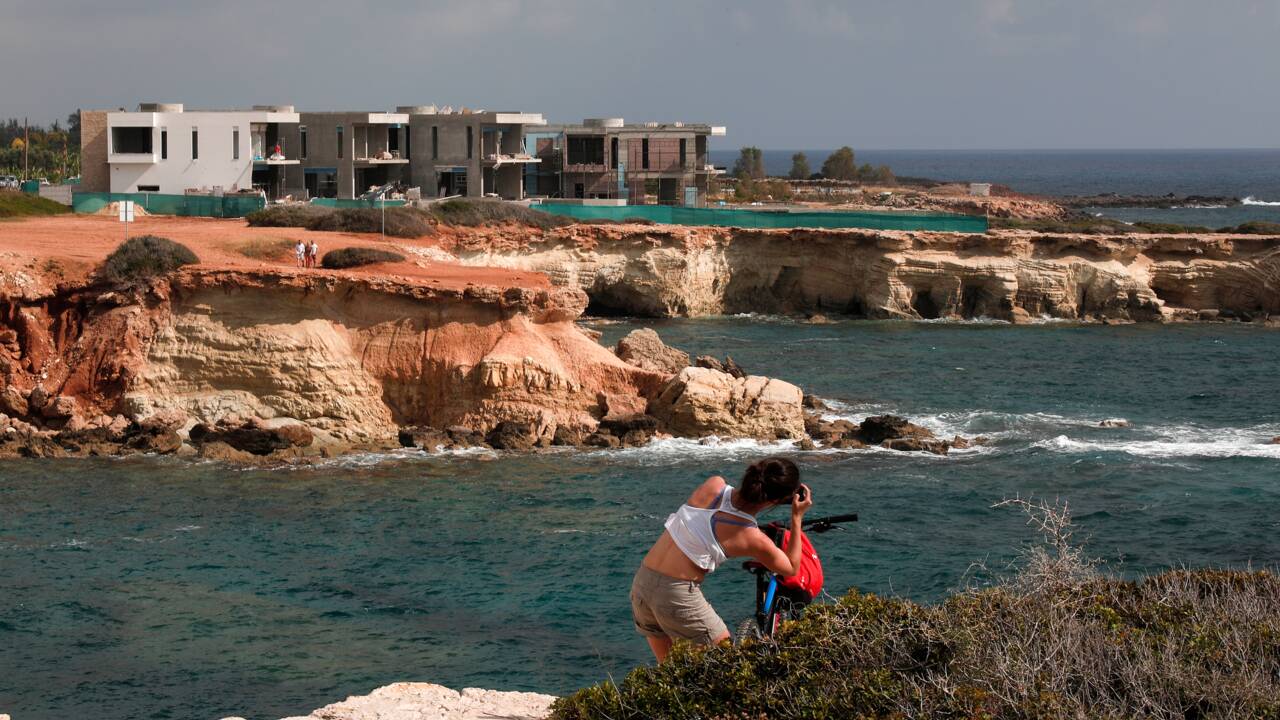 A Chypre, des phoques, des villas de luxe et un scandale