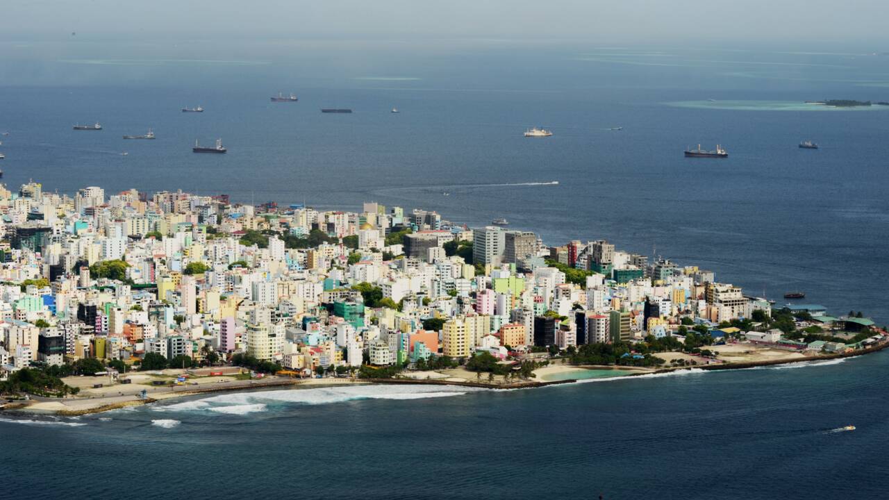Les Maldives, un paradis touristique menacé par la montée des eaux