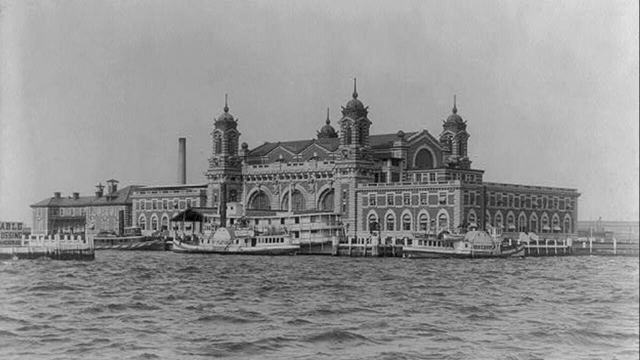 L'histoire d'Ellis Island, porte d'entrée pour le rêve américain