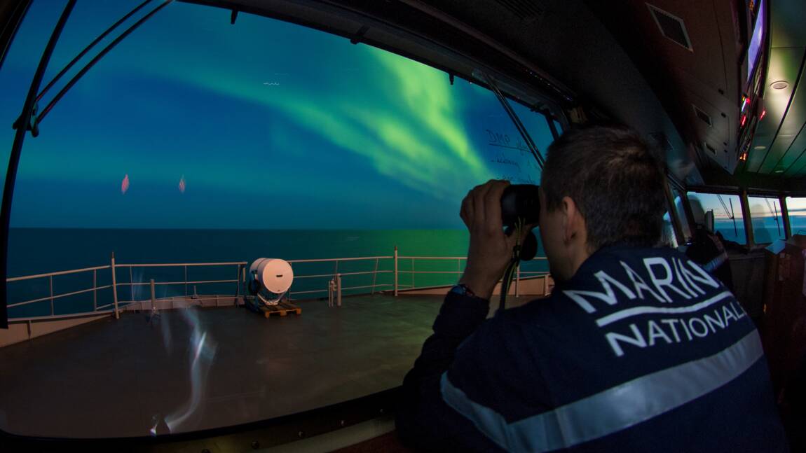 Arctique: le passage Nord-Est franchi pour la première fois par la Marine