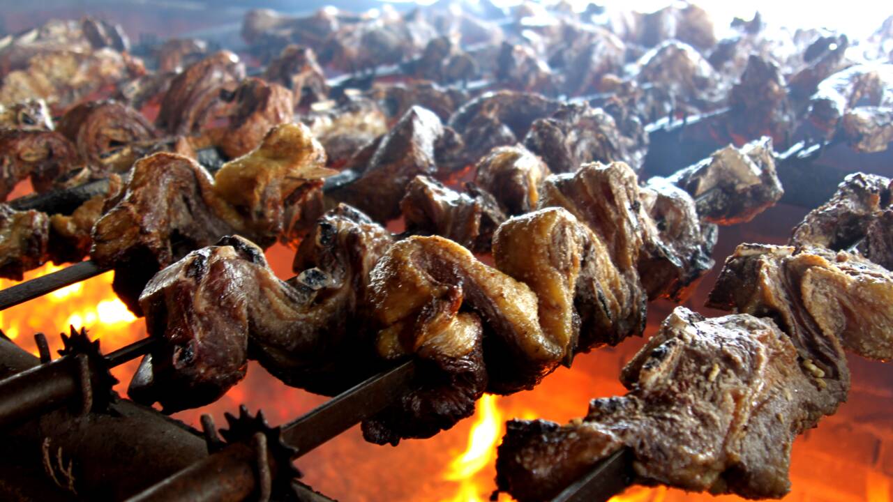 Tout savoir sur l'asado, le barbecue sacré des Argentins