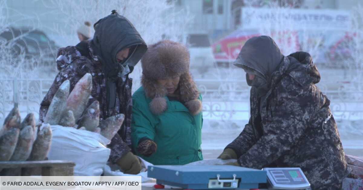 En Siberie Un Marche En Plein Air Affronte Les Temperatures Les Plus Froides Au Monde Geo Fr