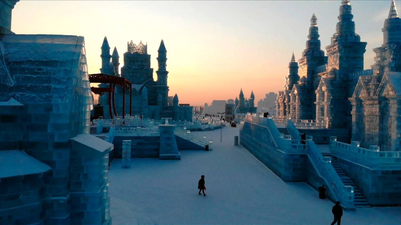 En Chine, la magie des sculptures sur glace monumentales de Harbin