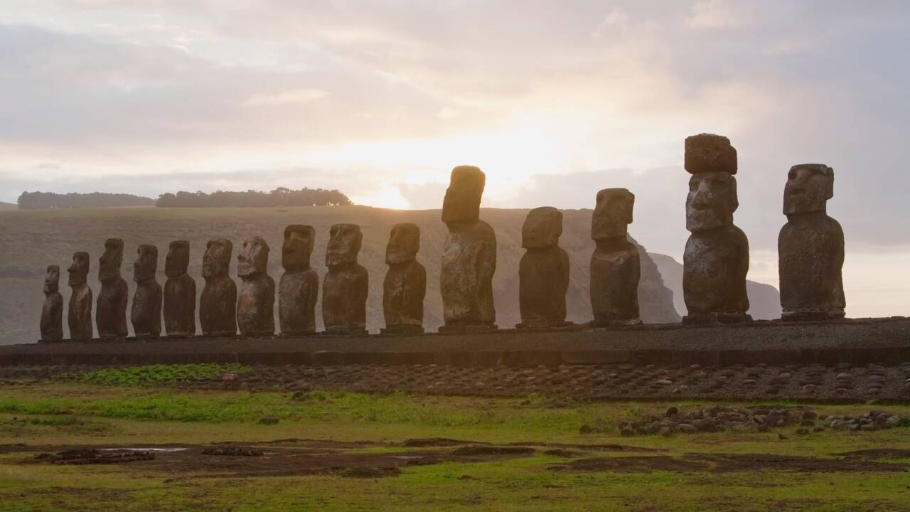Statues de l'île de Pâques : le mystère de leur emplacement enfin résolu ?
