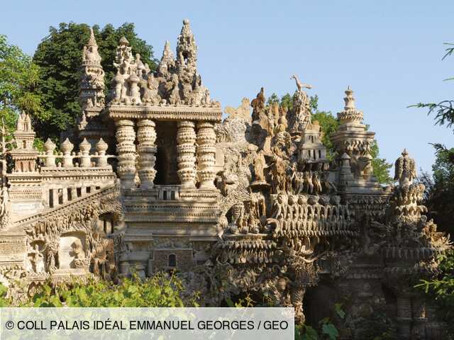 Le Palais Du Facteur Cheval L Incroyable Histoire Cachee Derriere Ce Monument Historique Geo Fr