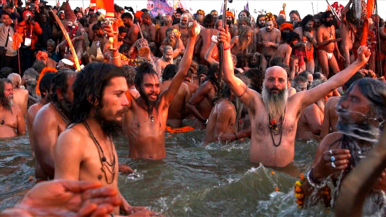 Le Kumbh Mela, l'un des plus grands festivals religieux au monde, a débuté en Inde