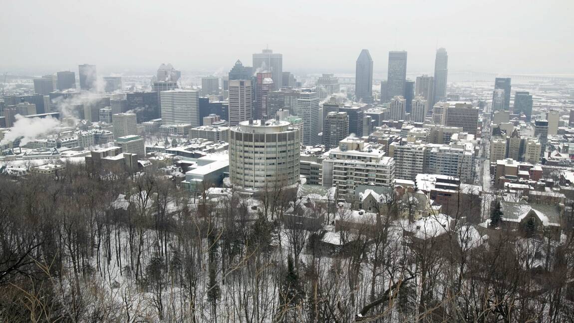 La "Fête des neiges" de Montréal stoppée par la neige