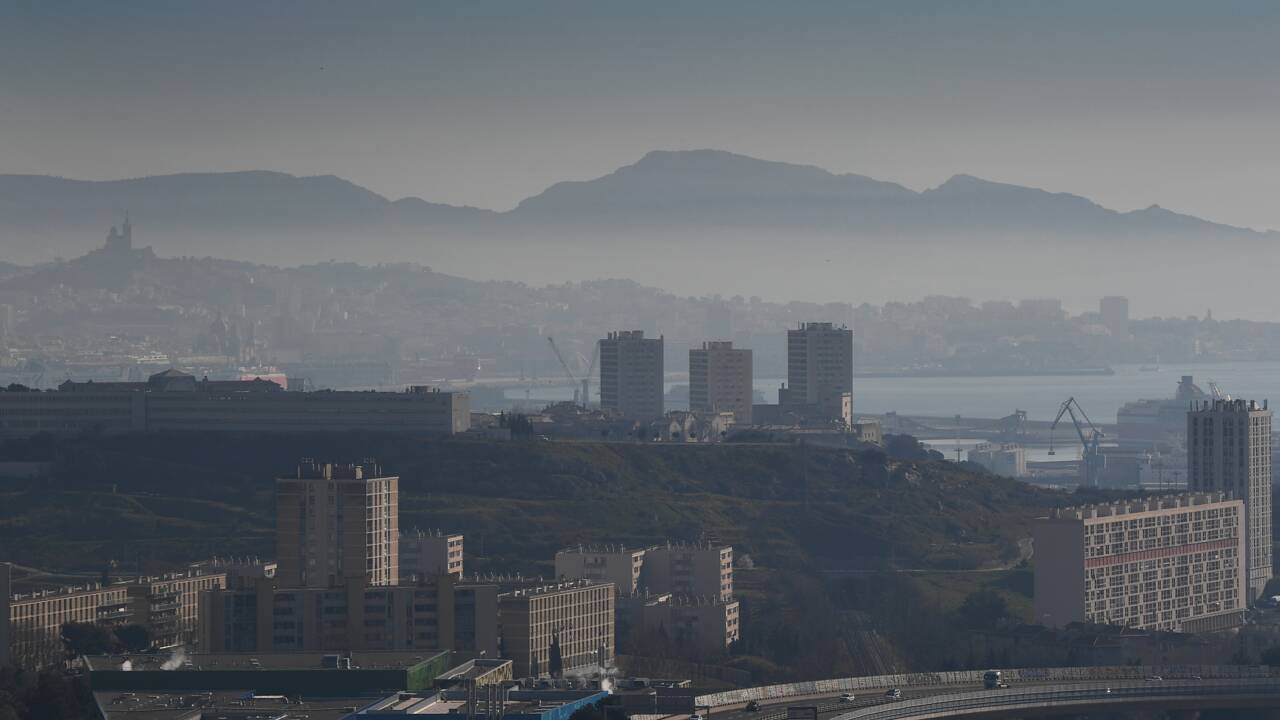 Greenpeace cible Marseille, "lanterne rouge" en termes de solutions de mobilité