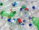 Des bouteilles en plastique 100 % recyclées grâce à des enzymes