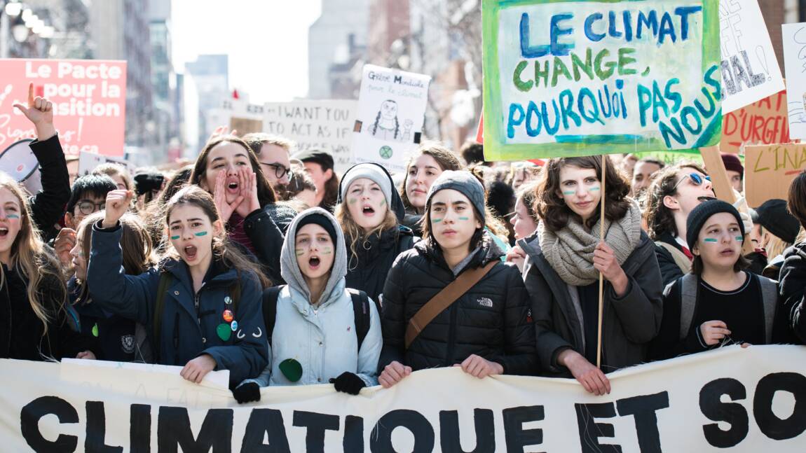 Climat: plusieurs milliers de jeunes dans les rues de Montréal