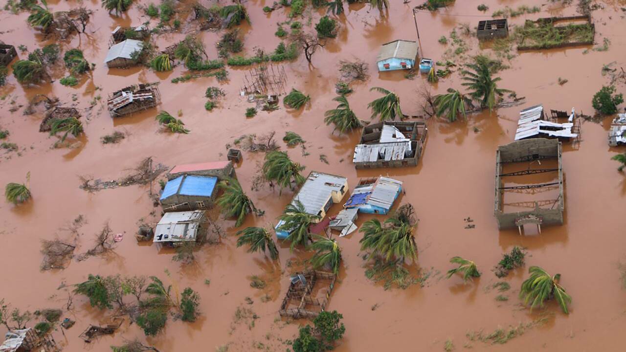Cyclone en Afrique australe: les secours s'organisent difficilement