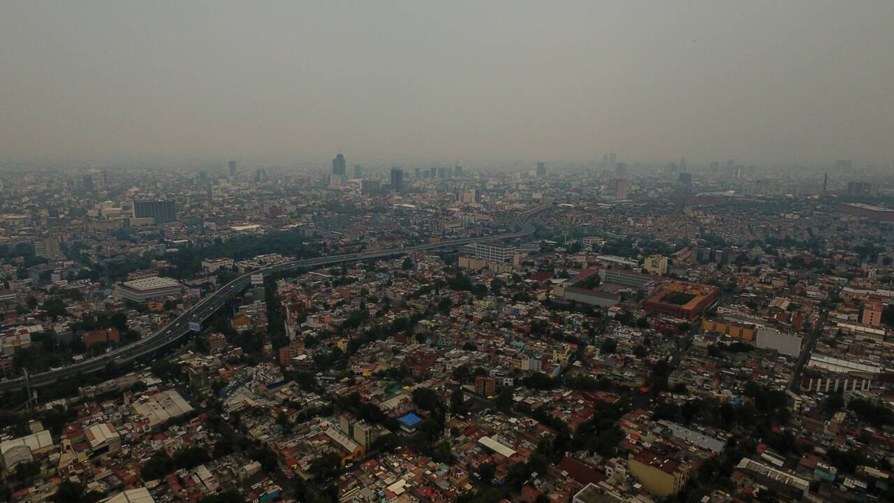 Nuage de pollution à Mexico: alerte étendue, écoles fermées jeudi