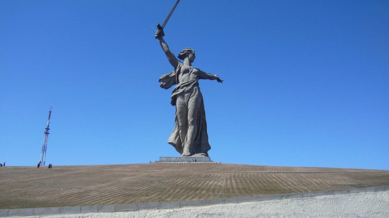 Russie : retour à Stalingrad, ville martyre