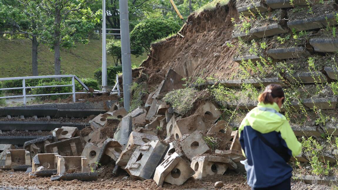 Japon: 26 blessés après un puissant séisme et un mini-tsunami