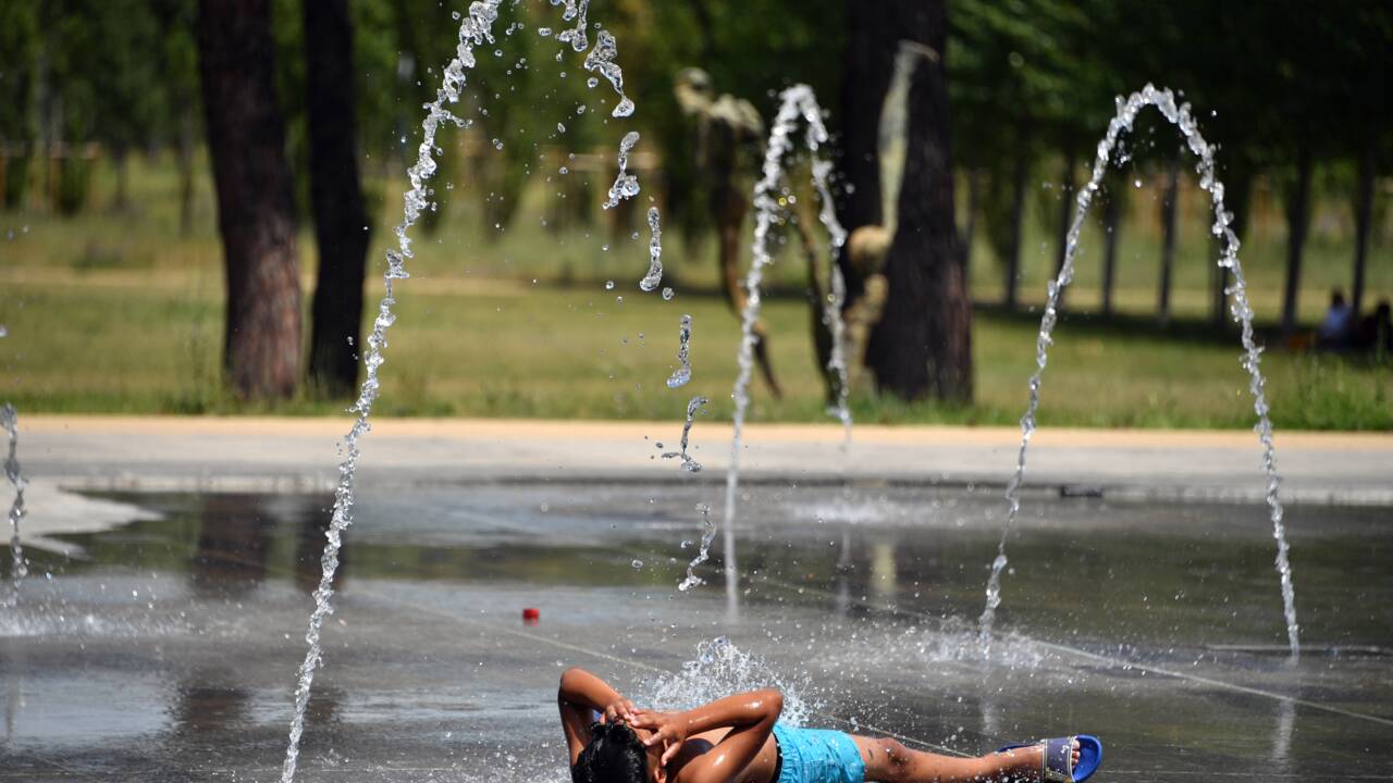 Incendie, manque d'eau, risques sanitaires: l'Europe face à des records de chaleur