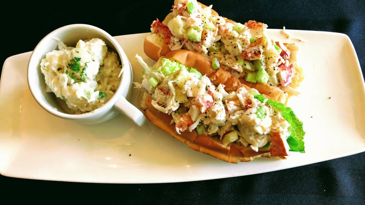 Guédille de homard : préparer son lobster roll comme les Acadiens du Nouveau-Brunswick au Canada
