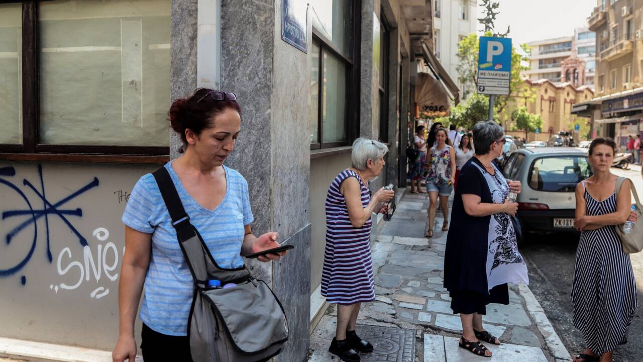 Un séisme de magnitude 5,1 secoue Athènes, quelques dégâts