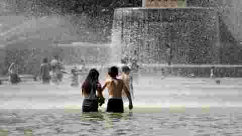 Canicule: presque toute la France en alerte canicule