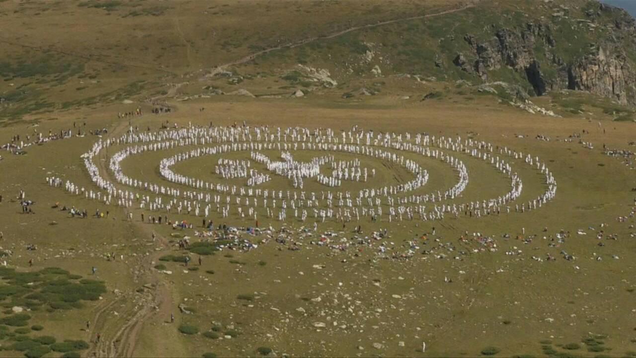 En Bulgarie, une danse rituelle "cosmique" à 2 000 mètres d'altitude