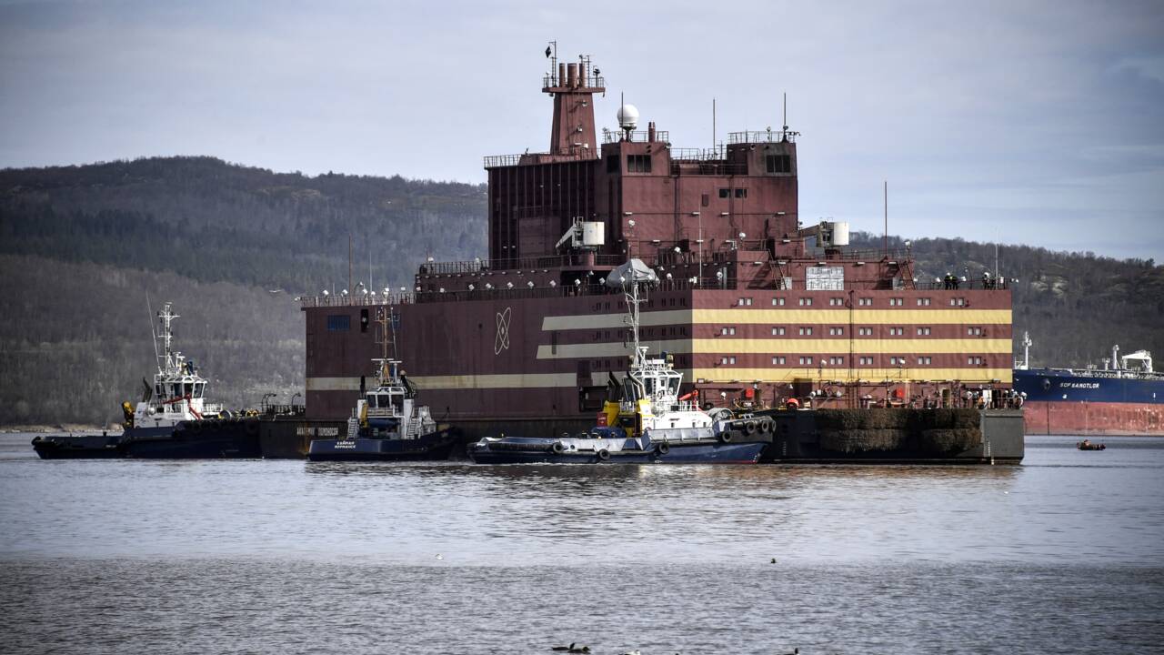 Russie: la première centrale nucléaire flottante arrive à son port permanent