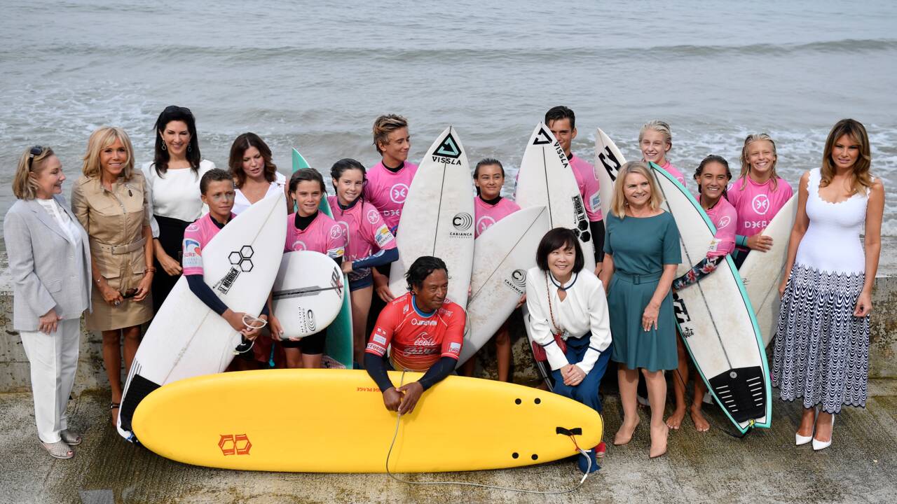 G7: surf et protection des océans au menu des "premières dames" à Biarritz