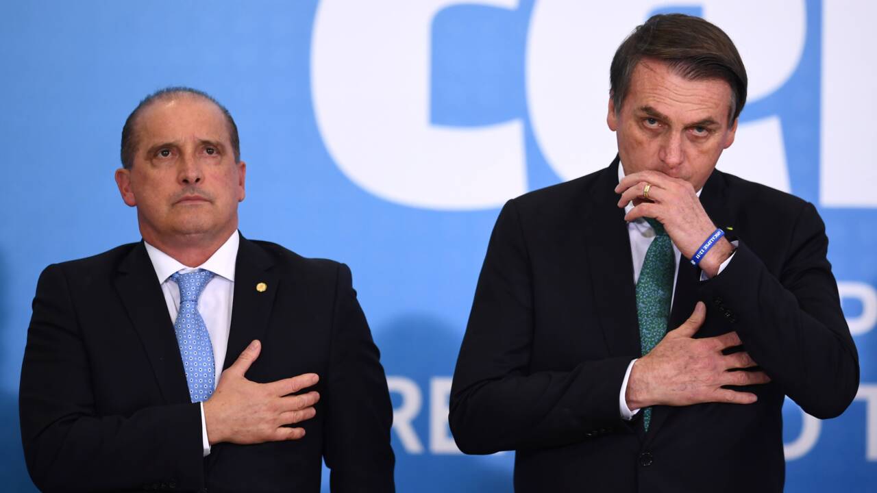 Amazonie: le Brésil snobe l'aide du G7 et dit que les feux sont "sous contrôle"
