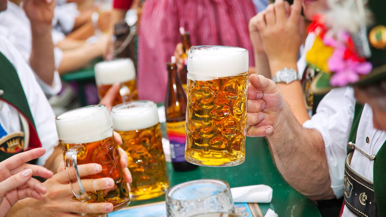 Le 186e Oktoberfest, la célèbre fête de la bière, a ouvert ses portes à Munich