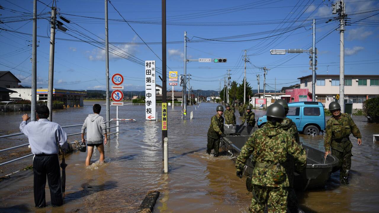 Typhon Hagibis: au moins 35 morts au Japon, 110.000 secouristes mobilisés