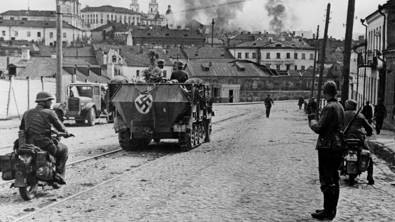 Opération Barbarossa : "Hitler pensait écraser l’URSS en trois ou quatre mois"