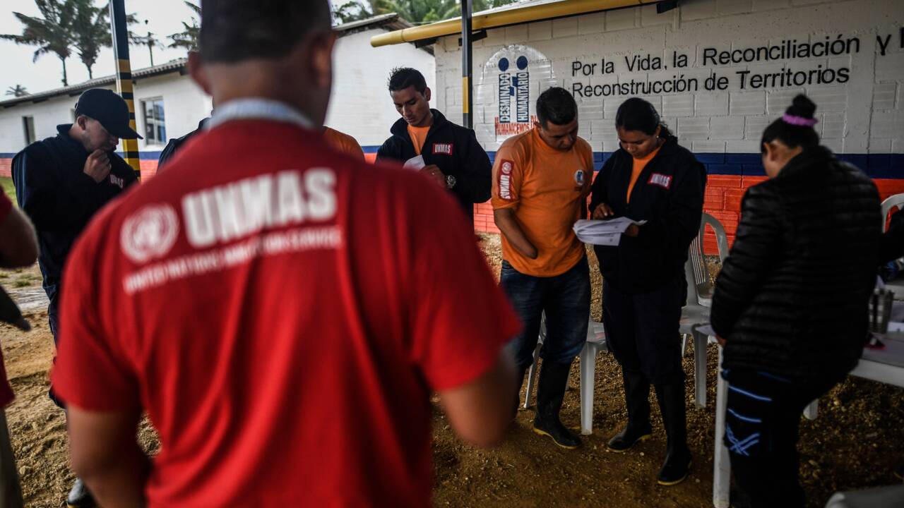 Déminer la Colombie après l'avoir minée, la mission d'ex-guérilleros en paix