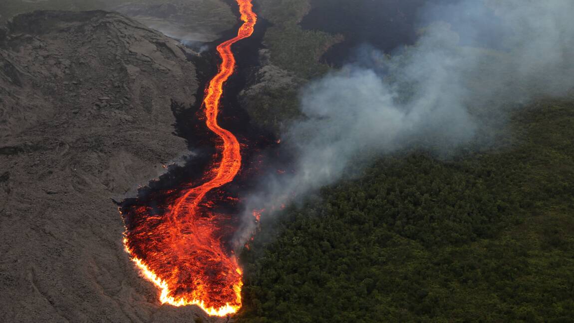 Au Fin Fond De La Fournaise La Réunion : fin de l'éruption au Piton de la Fournaise - Geo.fr