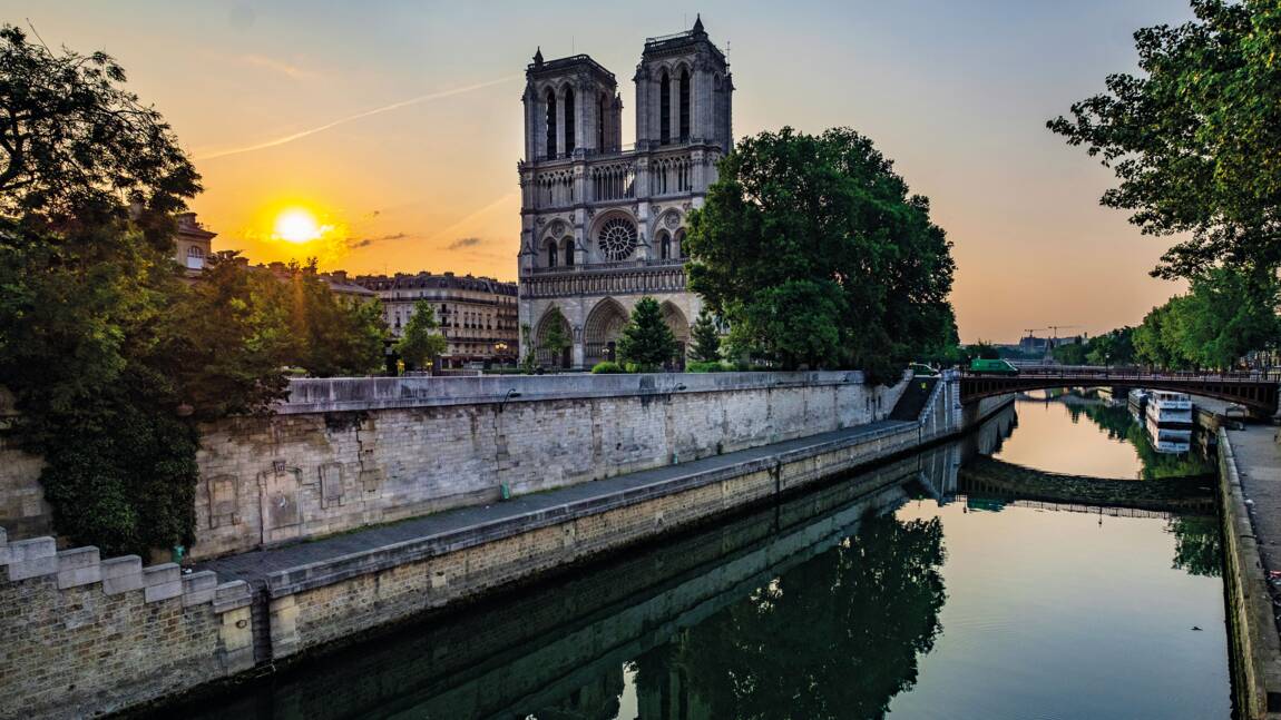 "Notre-Dame de Paris, l'Eternelle" : la cathédrale magnifiée en 50 photos