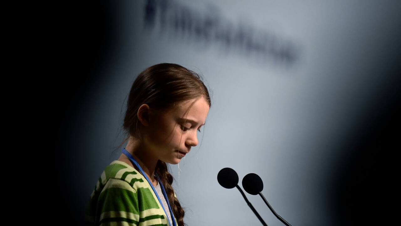 "Détends-toi Greta!": Trump attaque la jeune militante du climat
