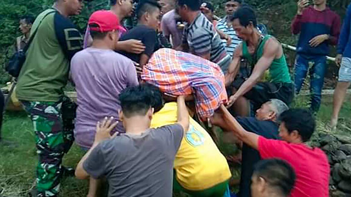 Une femme tuée par un crocodile, une autre portée disparue en Indonésie