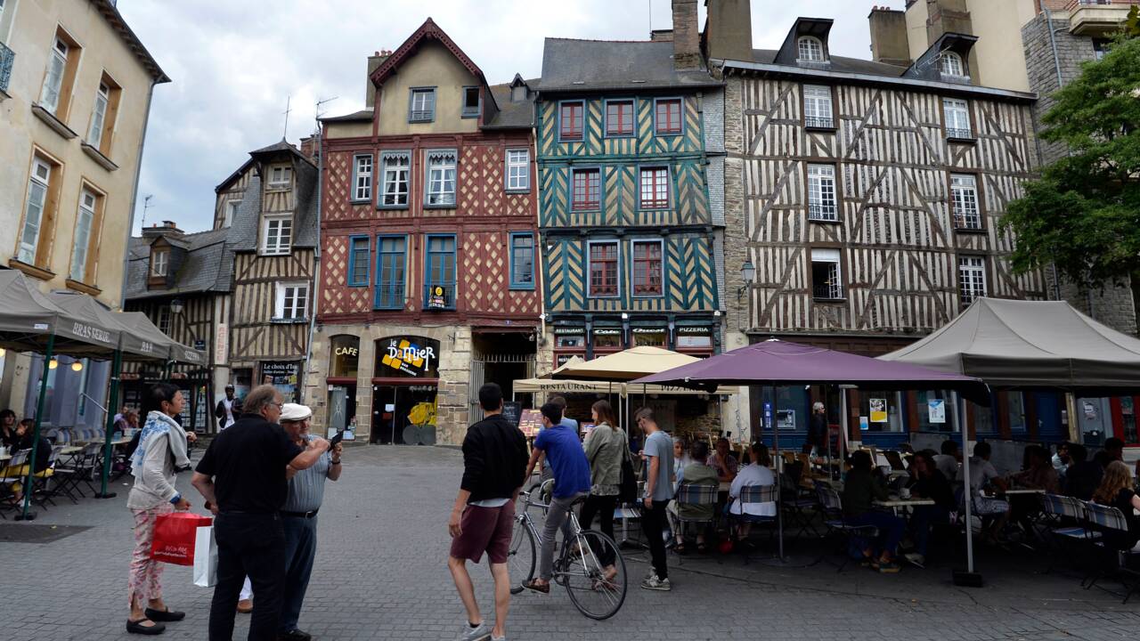 Face à l'urgence climatique, Rennes interdit les chauffages en terrasse des bars