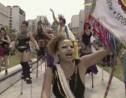 Brésil : ouverture officieuse du carnaval de Rio par un défilé anti-féminicides