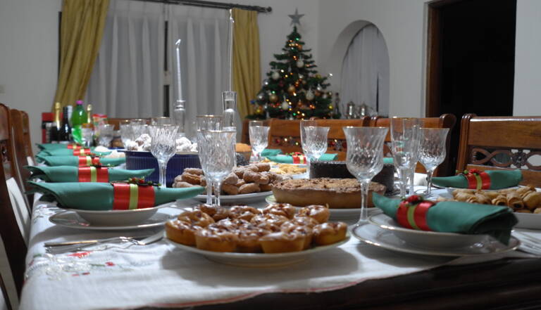 Tout Savoir Sur Le Julbord Le Joyeux Banquet De Noel Des Suedois Geo Fr