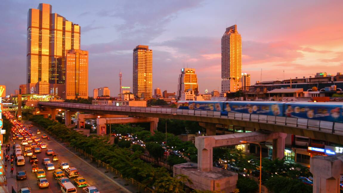 A Bangkok, la plus grande ferme sur toit d’Asie face aux effets du changement climatique